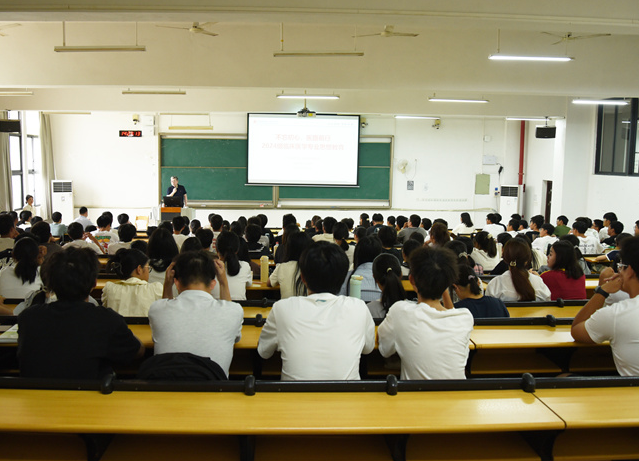 实践短板教师若未经实战练习又怎么教出具备实战才能的学生